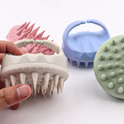 Scalp Scrubber with Soft Silicone Bristles