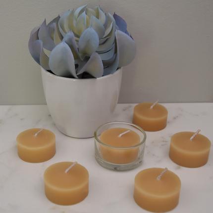 Triangle Pack of 1 Glass Cup and 6 Tealights Beeswax Candles